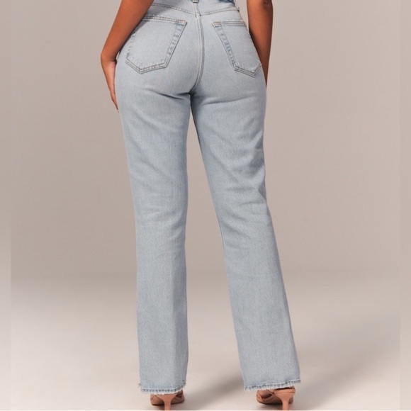 Abercrombie Ultra High Rise 90s Jeans Split Hem - Picture 3 of 6